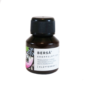 En väldoftande, lugnande kroppsolja som snabbt absorberas av huden. Innehåller välgörande linfröolja, olivolja, arganolja och rapsolja vilka alla hjälper till att återfukta och skydda huden. Minst 95% naturliga ingredienser Minst 10% ekocertifierade ingredienser Fairtrade-märkt